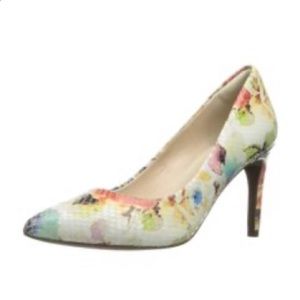 NEW Cole Haan Floral Pumps